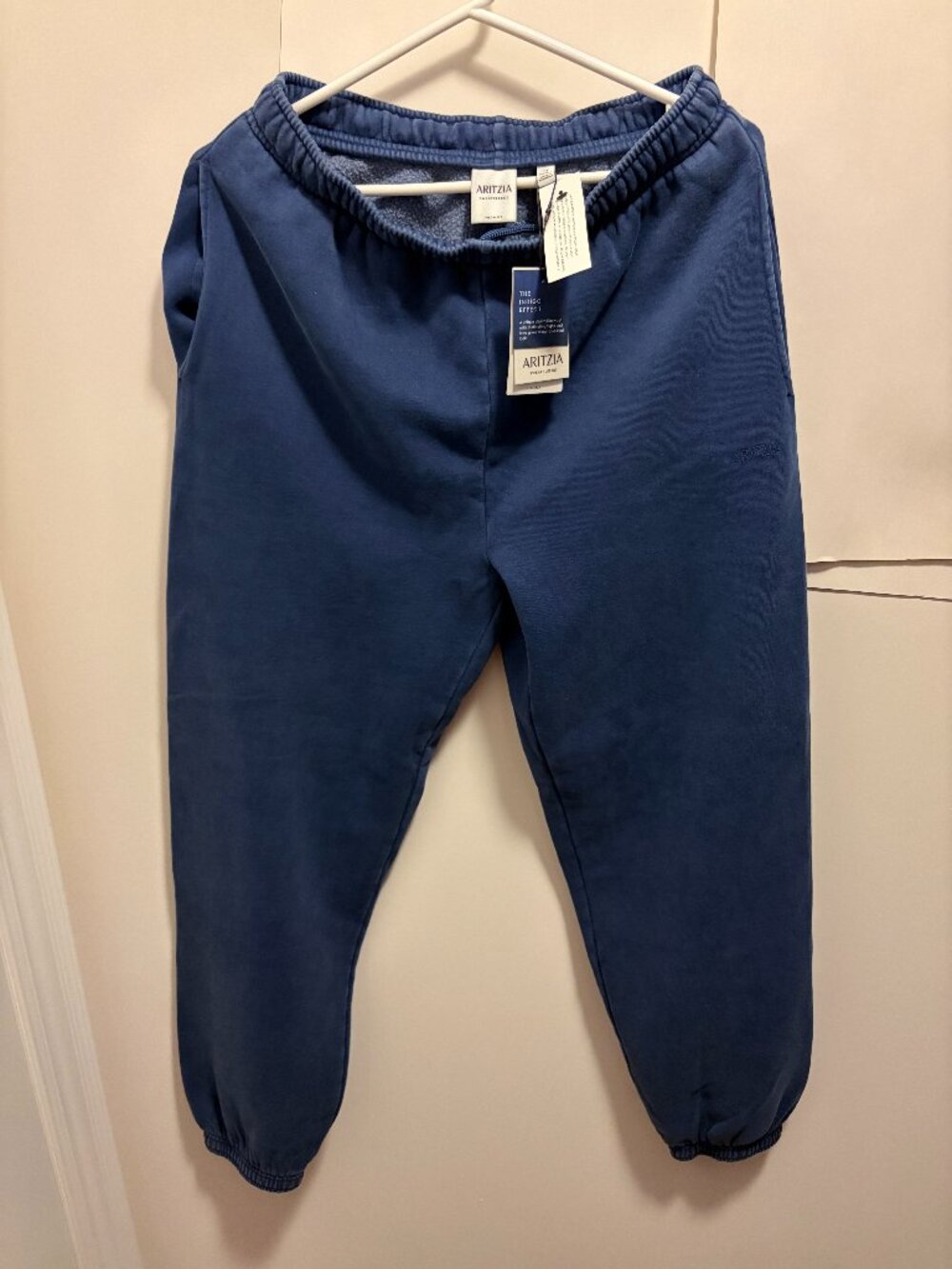 Aritzia Women Blue Cozy Sweatfleece Mega Jogger – Brand New Condition with Tags